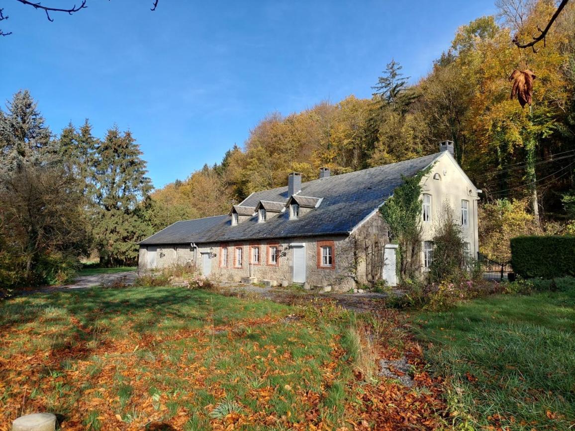 Au Doux Chardon Bed & Breakfast *